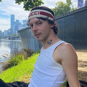 Meet your Posher, Phillip